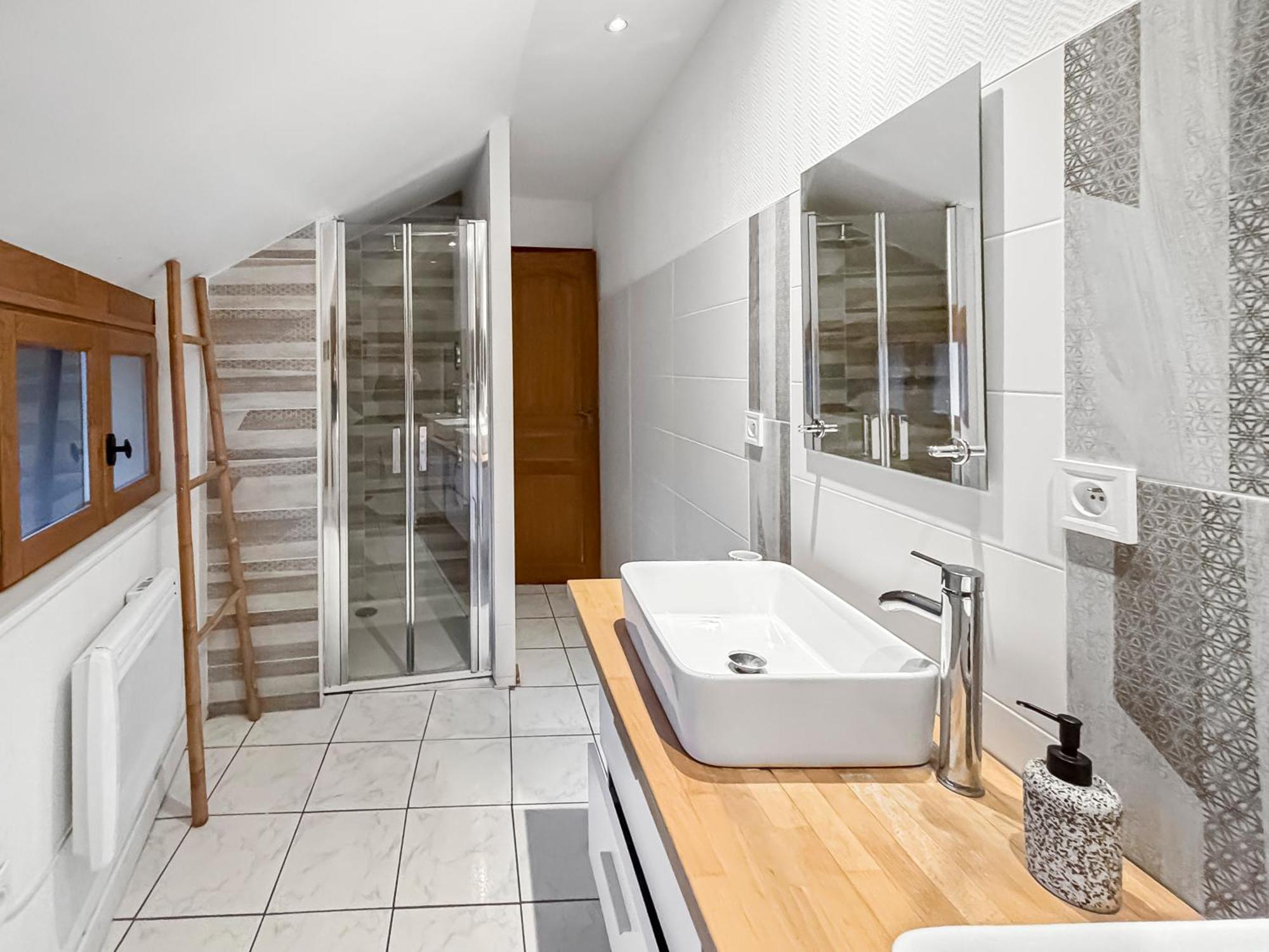 Spacieux & Lumineux Avec Smart Tv Et Wi-Fi Rapide Troyes Exterior foto