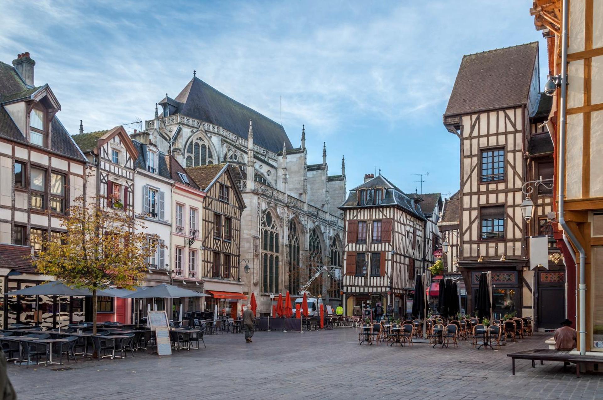 Spacieux & Lumineux Avec Smart Tv Et Wi-Fi Rapide Troyes Exterior foto